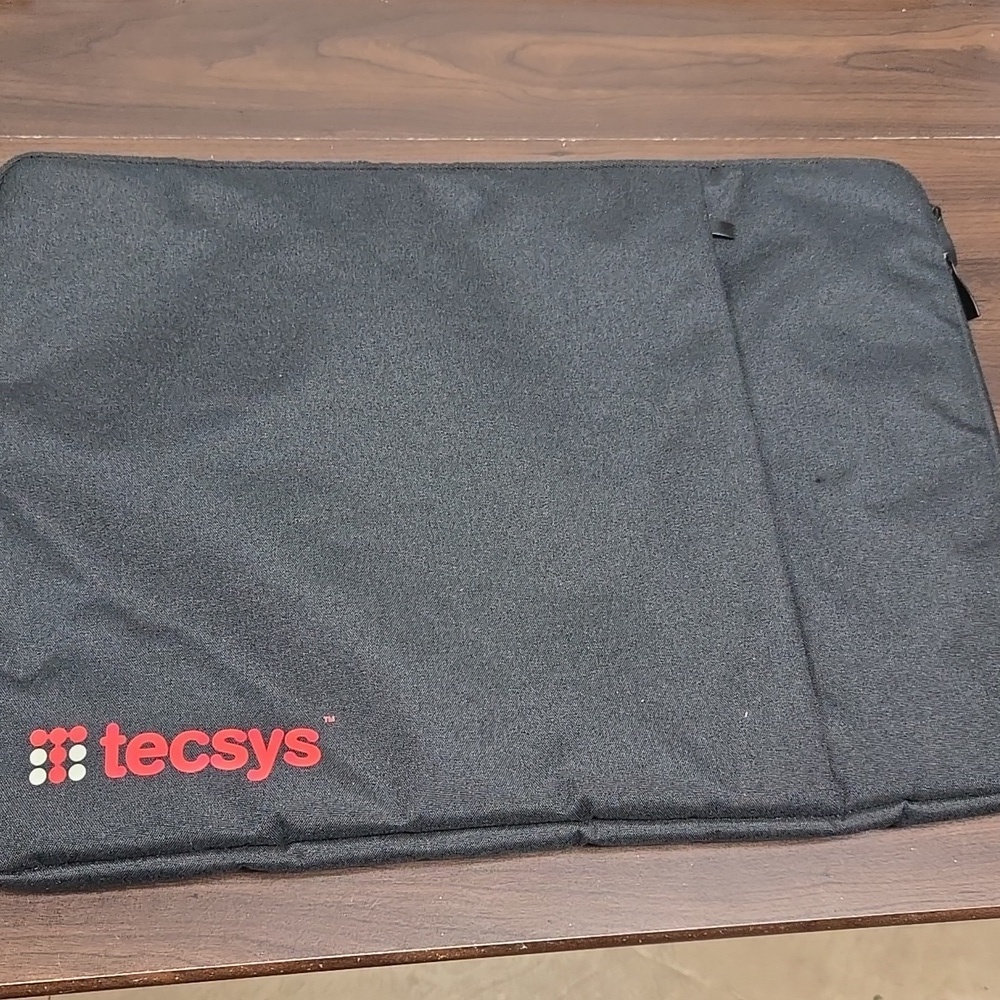 Tecsys Large Black Laptop Sleeve